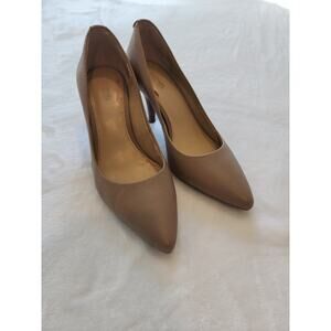 Michael Kors Womans Tan Heels Sz 7